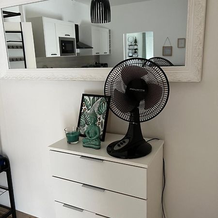 Cosy Loire, T2 Neuf, Front De Loire ,Vue Cathedrale,5Min A Pied Centre Ville Et Parking Prive Orleans Bagian luar foto